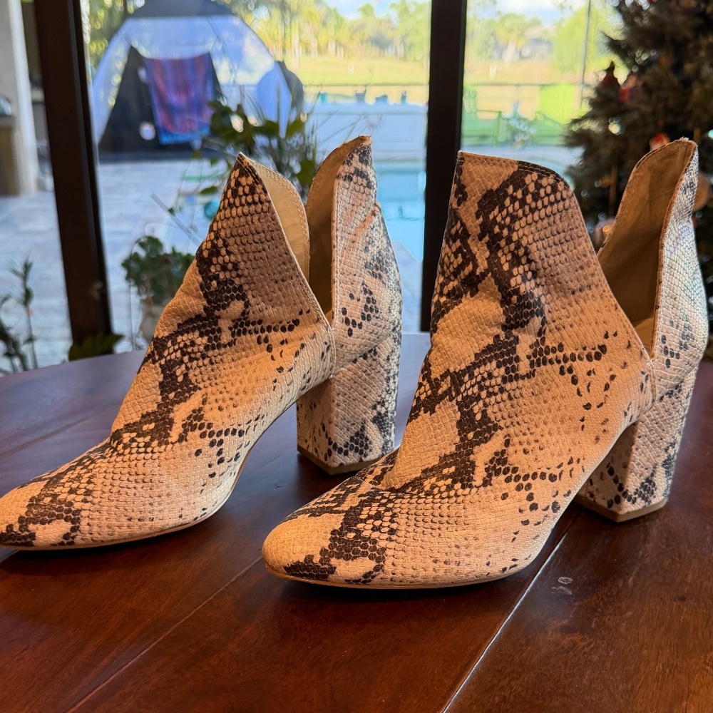 Steve Madden Rookie Booties